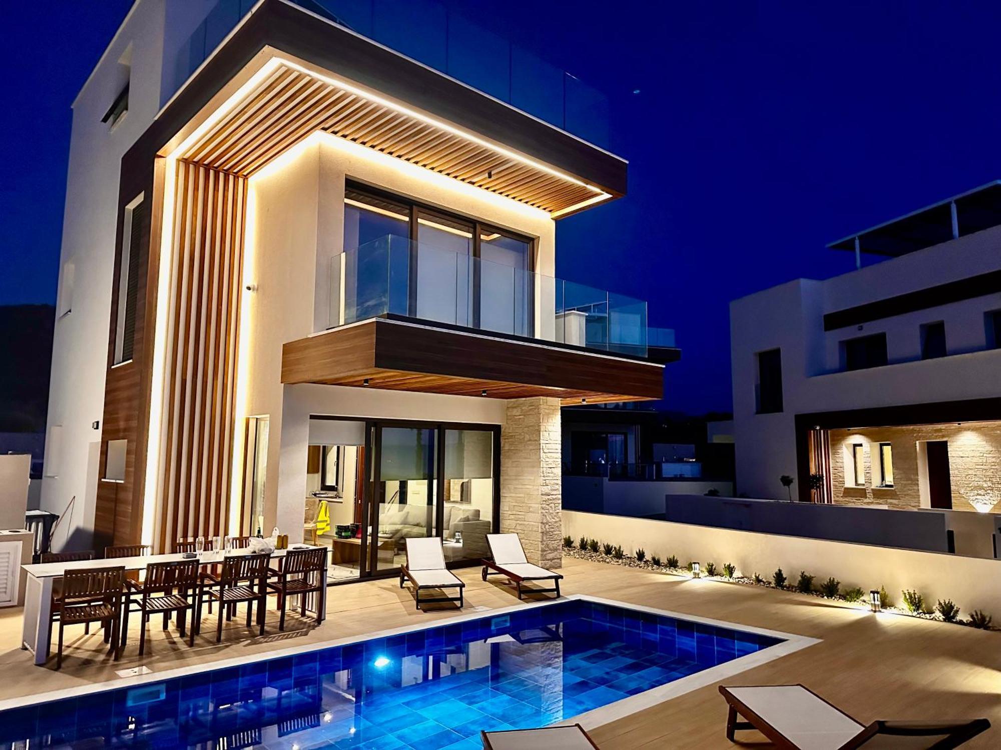 Santa Barbara Seafront Villas W Jacuzzi Pool Paphos 外观 照片